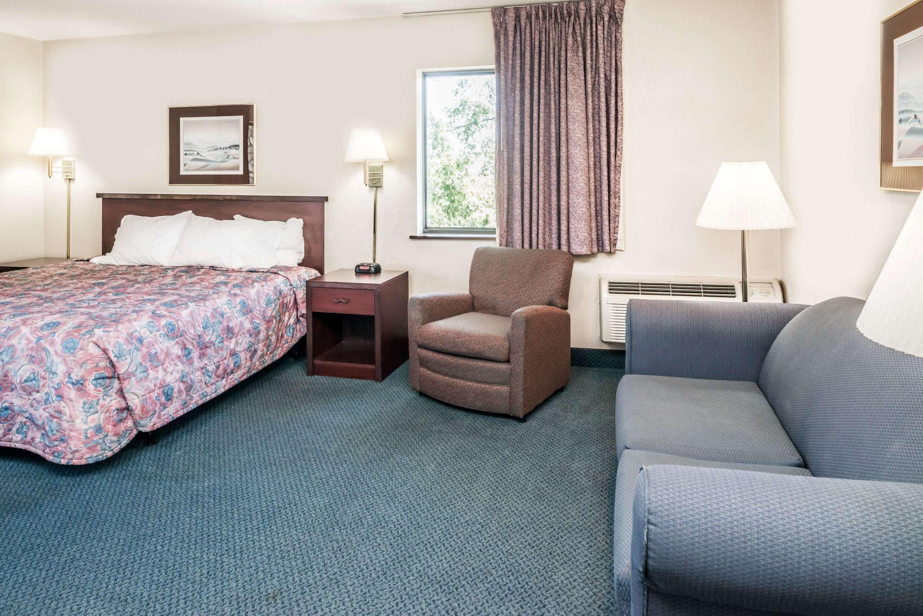 Super 8 By Wyndham Spokane Valley Exterior foto